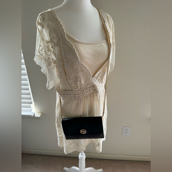 Coach Crossbody Wallet With Detachable Gold Chain - Like New Condition - Picture 3 of 15